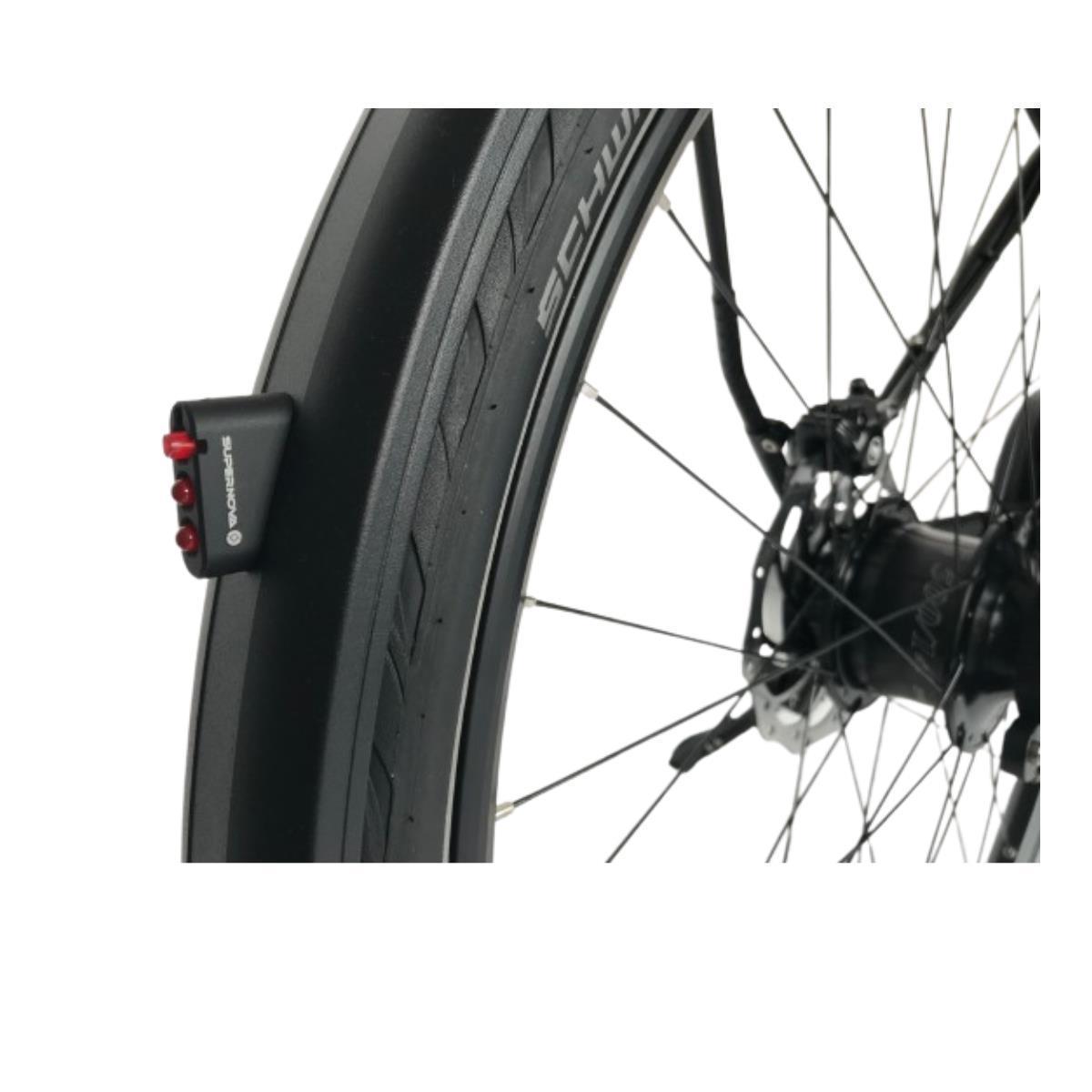 Supernova Taillight an Wingee frei quadrat.png